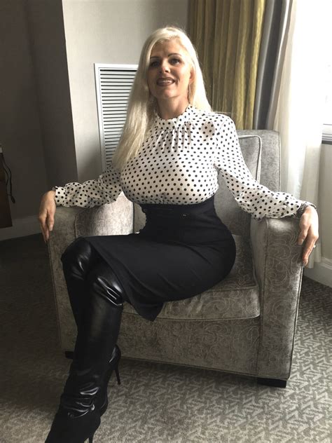 busty stepmom porn